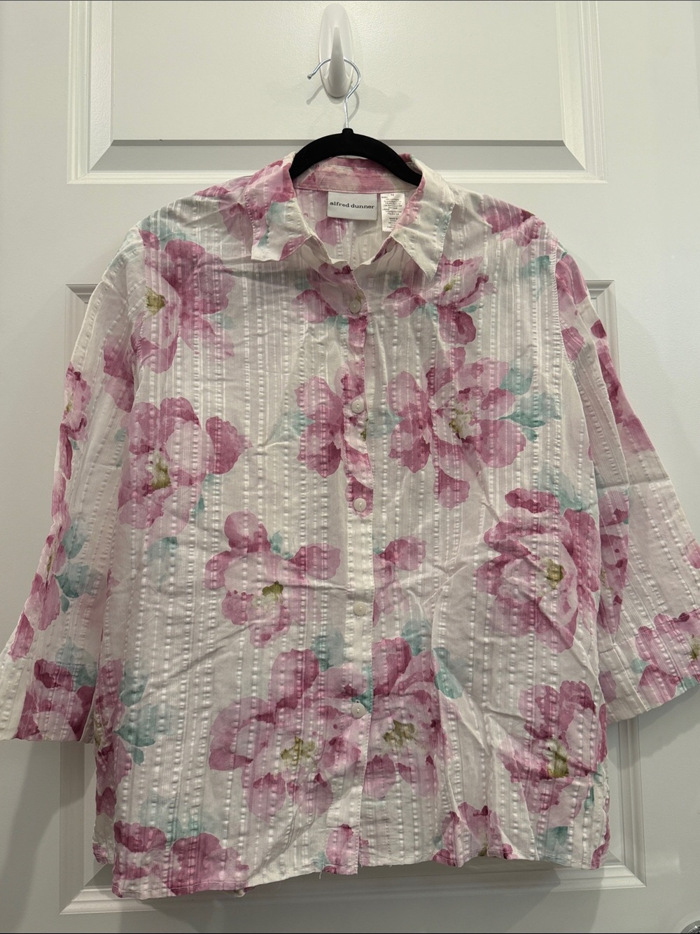 Alfred Dunner White Button-Front Shirt with Floral Print